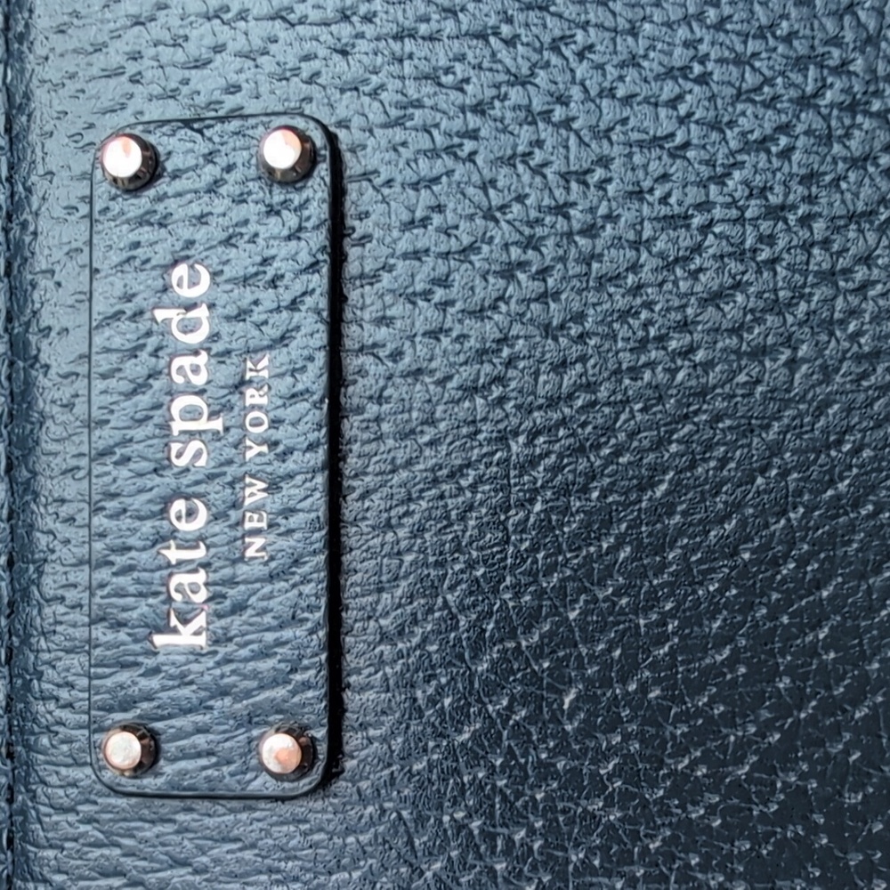 Kate Spade Accordion Zip Leather Wallet In Navy Blue EUC - Picture 2 of 9